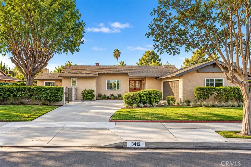 3412 N San Joaquin
