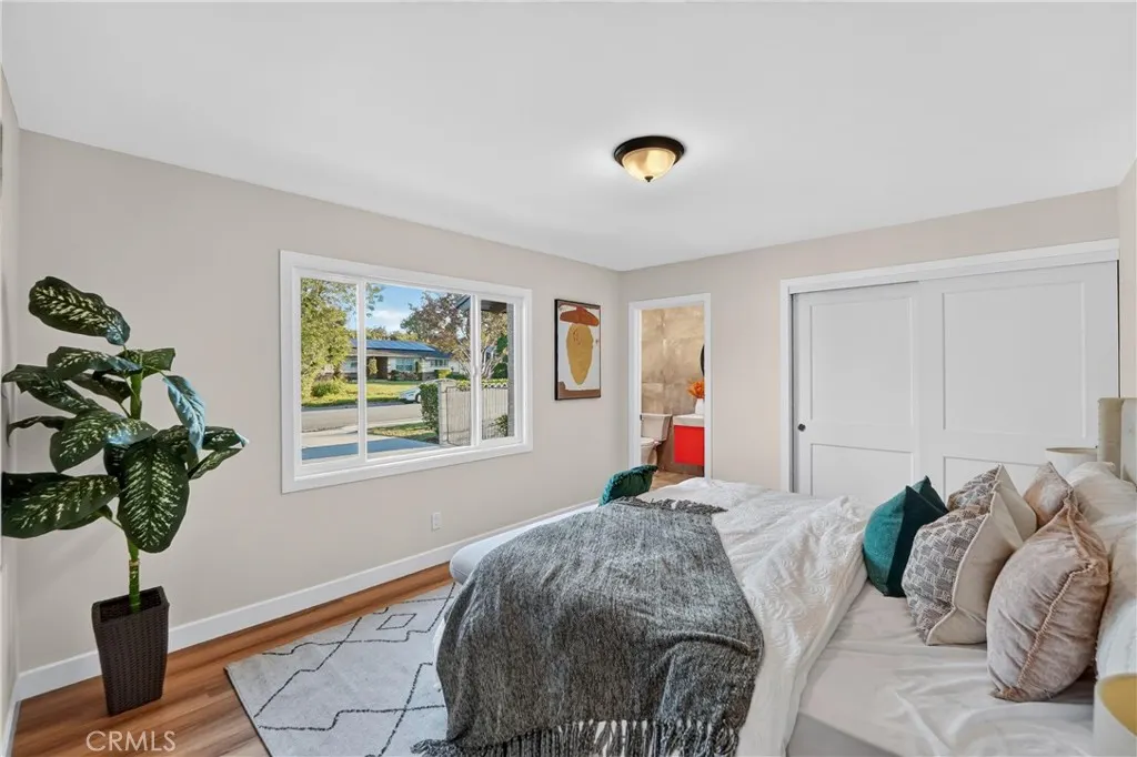 3412 N San Joaquin