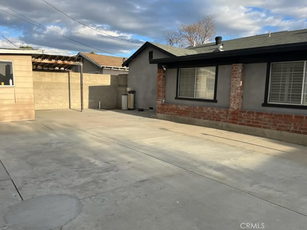 1234 W Vesta Street