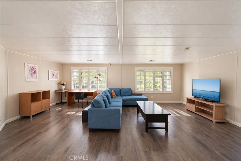 840 E Foothill Boulevard #142