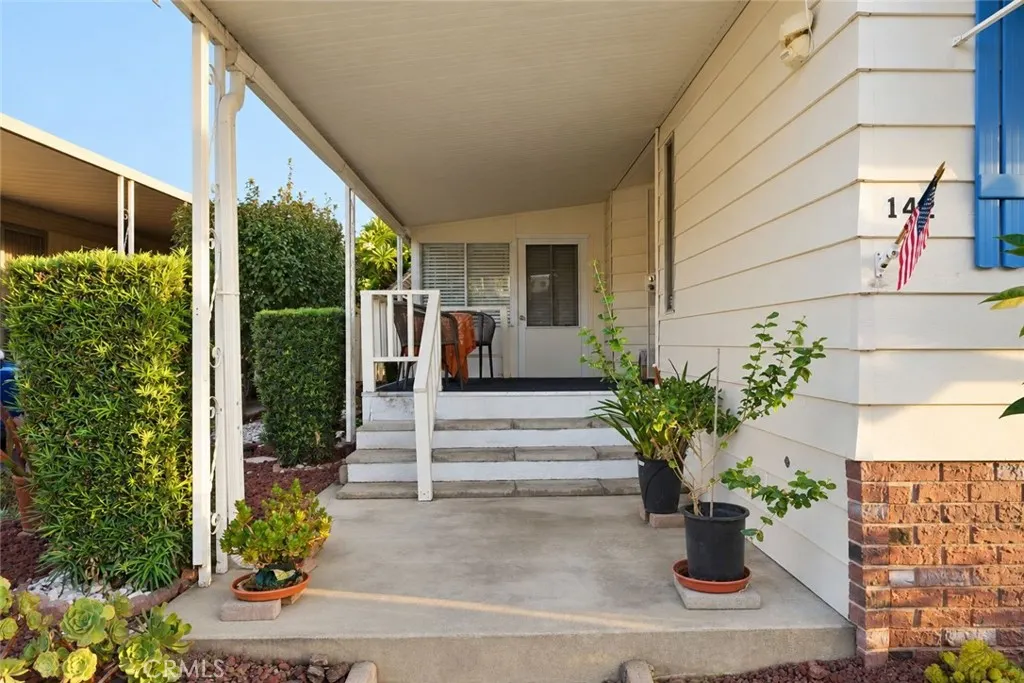 840 E Foothill Boulevard #142