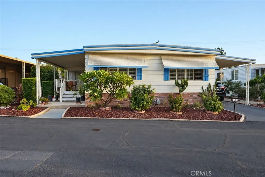 840 E Foothill Boulevard #142
