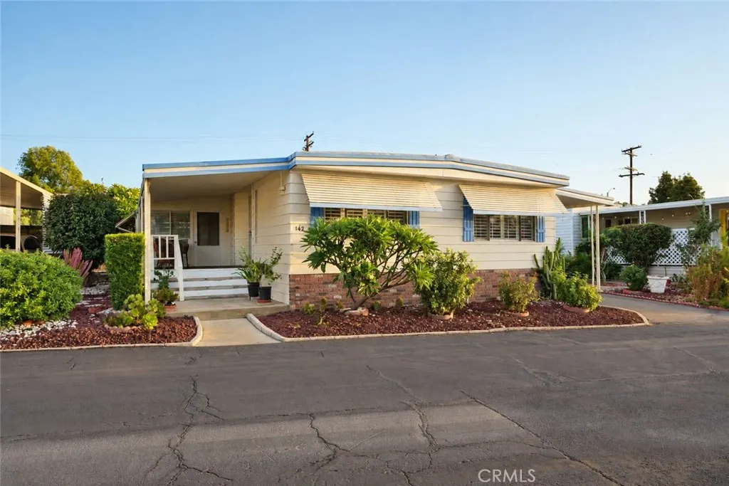 840 E Foothill Boulevard #142