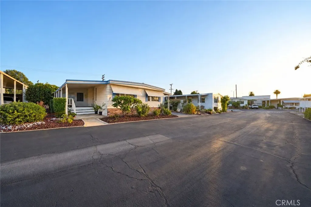 840 E Foothill Boulevard #142