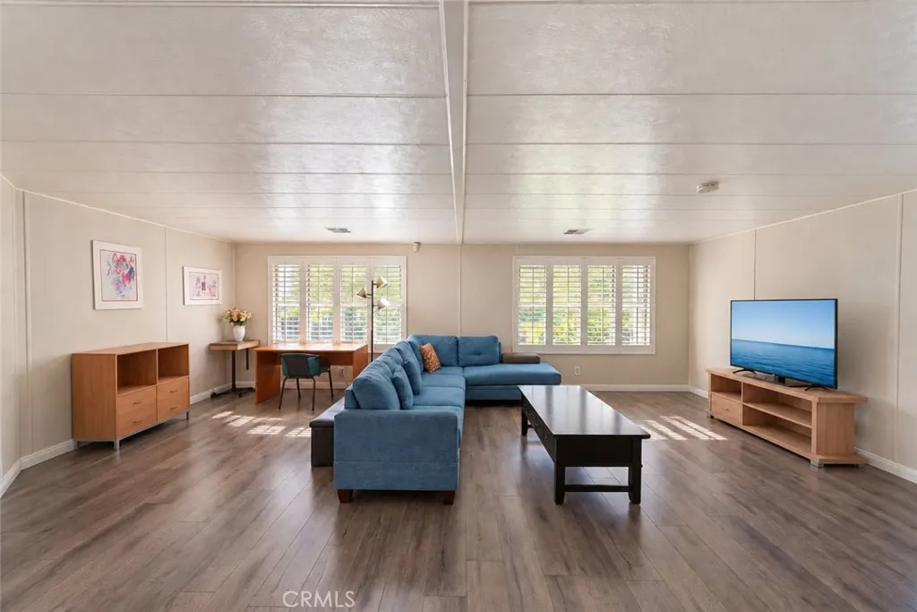 840 E Foothill Boulevard #142