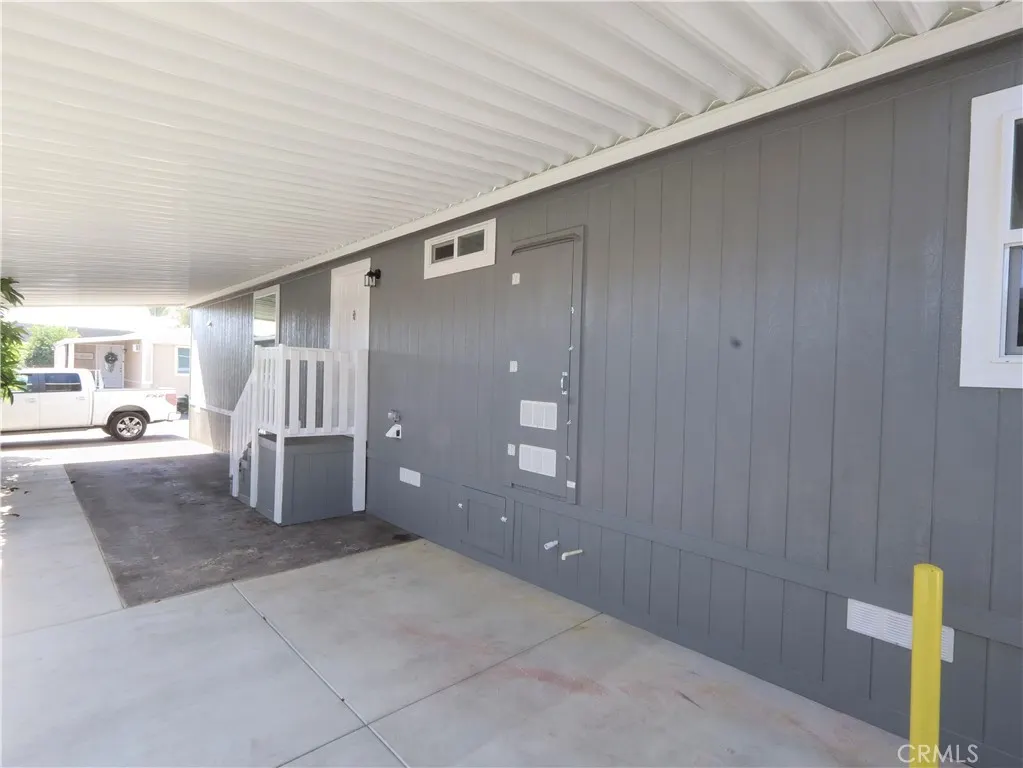 2300 S Sultana #214