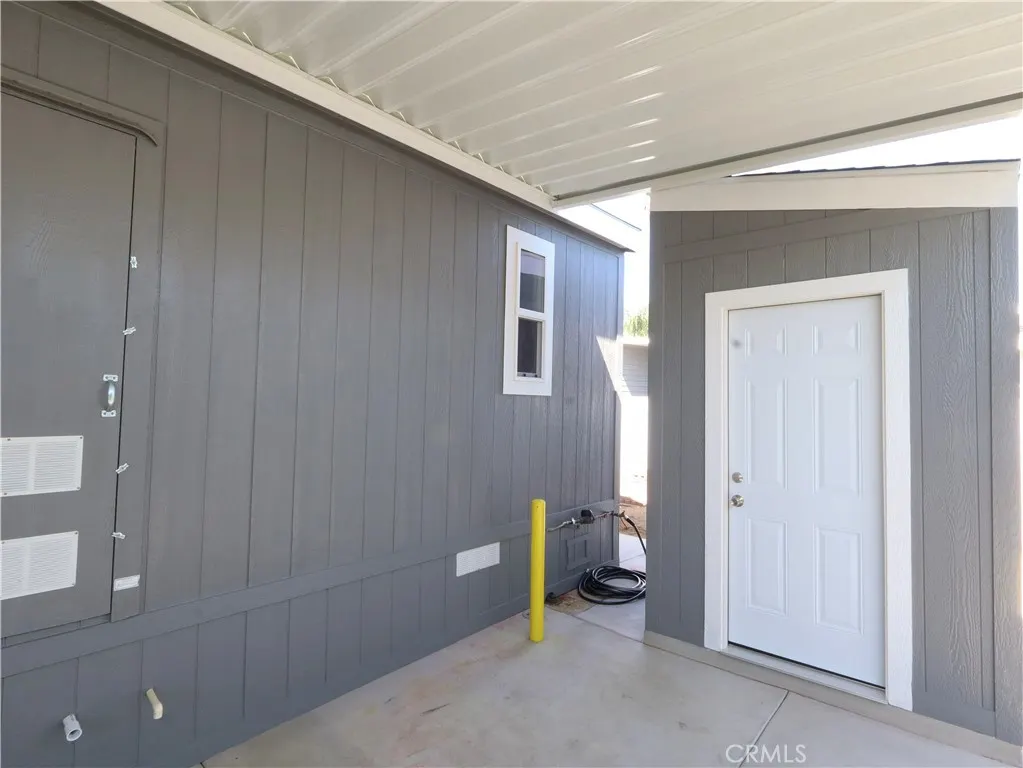2300 S Sultana #214