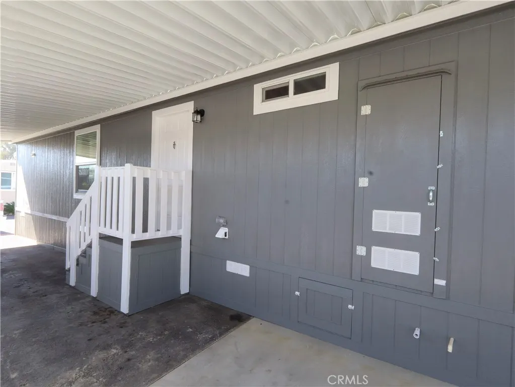 2300 S Sultana #214