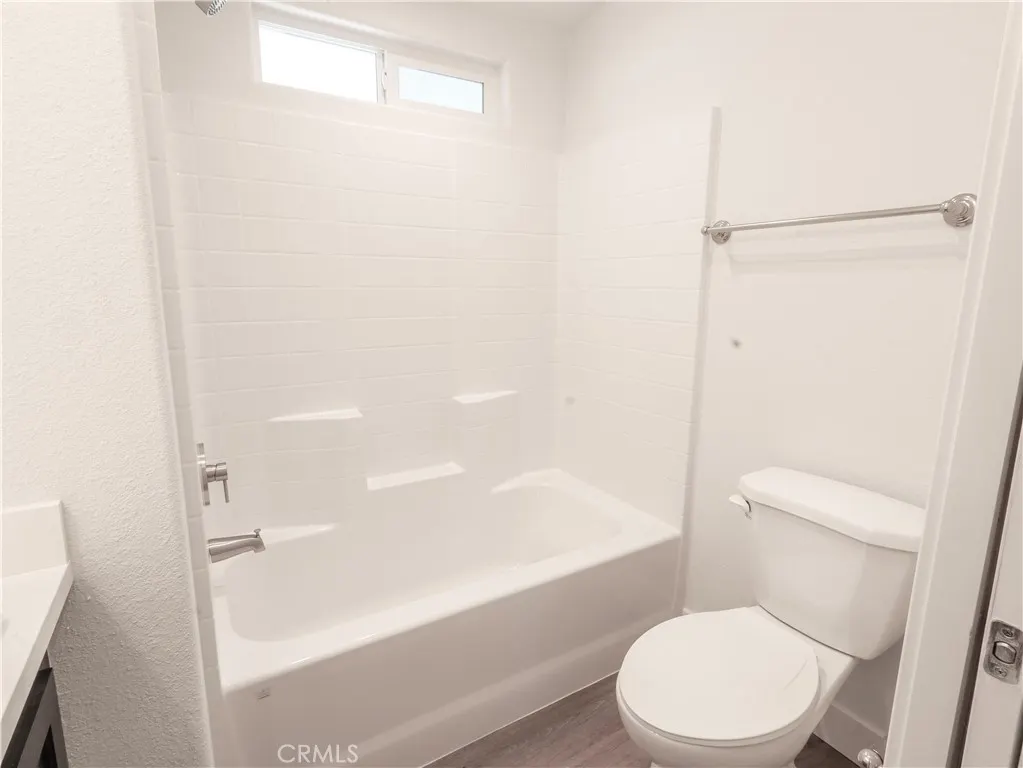 2300 S Sultana #214