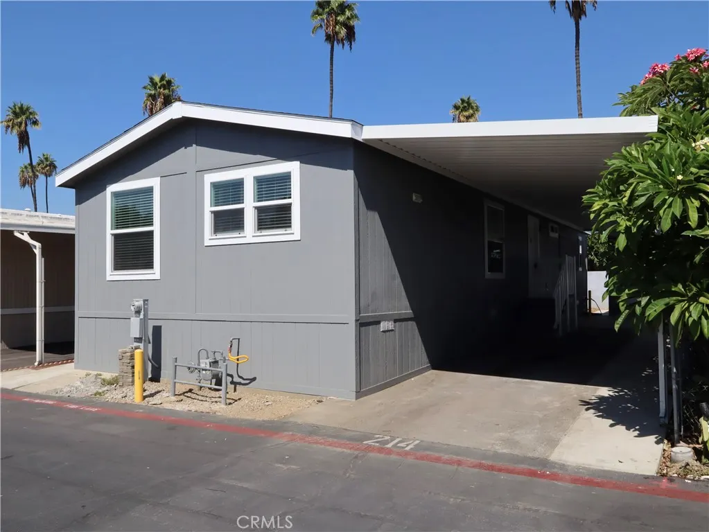 2300 S Sultana #214