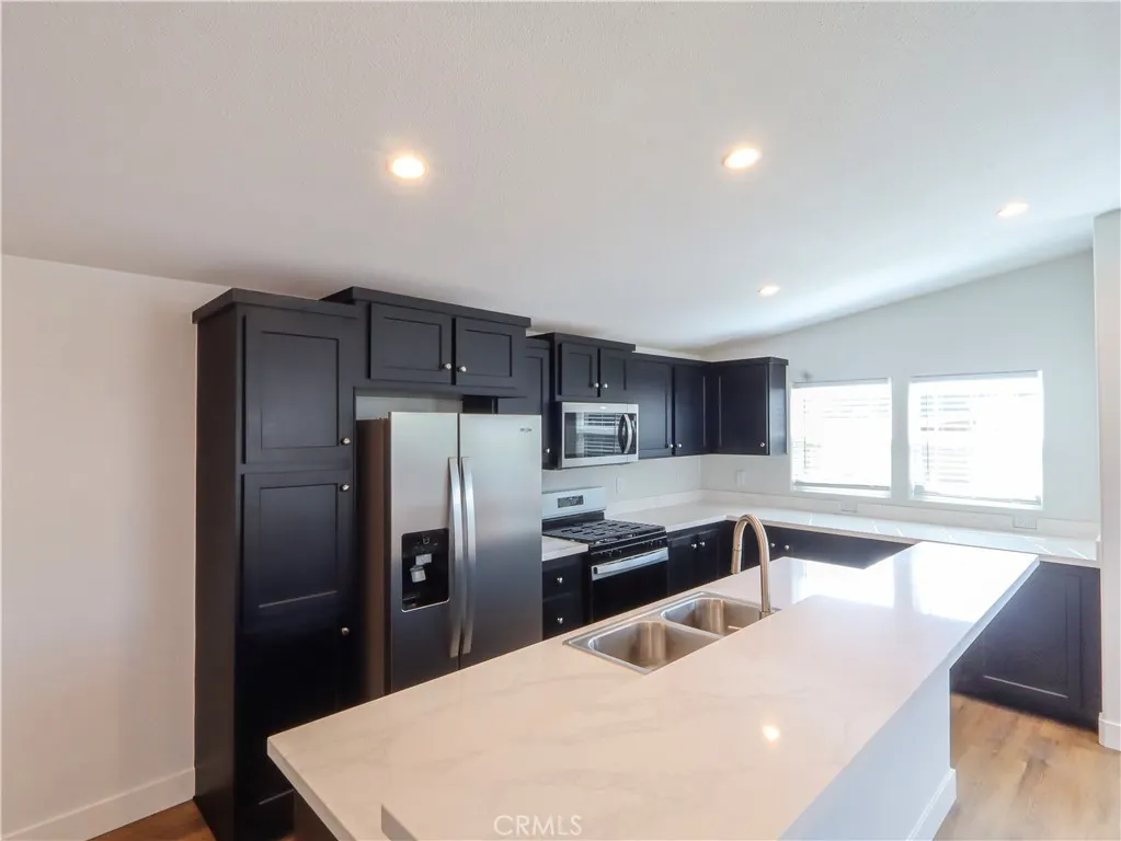 2300 S Sultana #214
