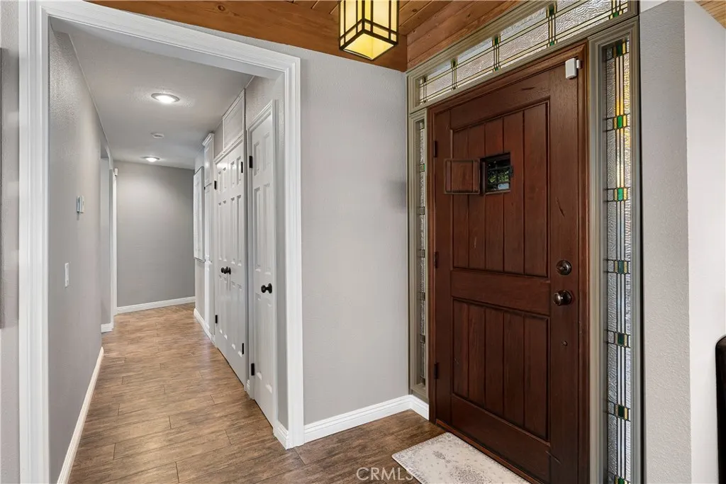 1107 Sandhurst Lane