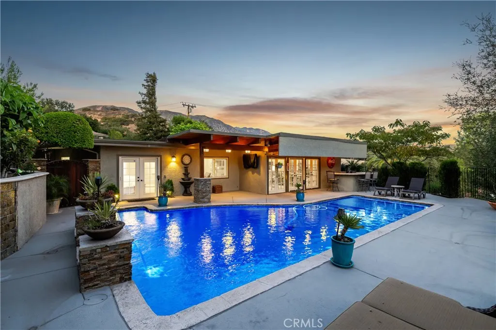 1107 Sandhurst Lane