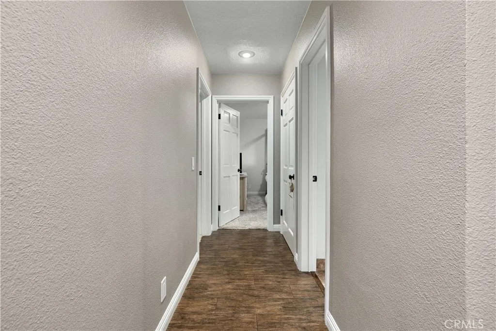 1107 Sandhurst Lane