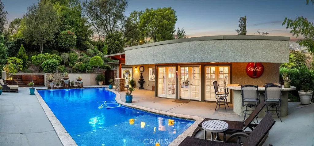 1107 Sandhurst Lane