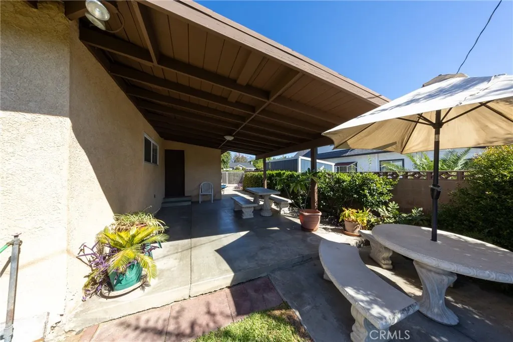824 E I Street