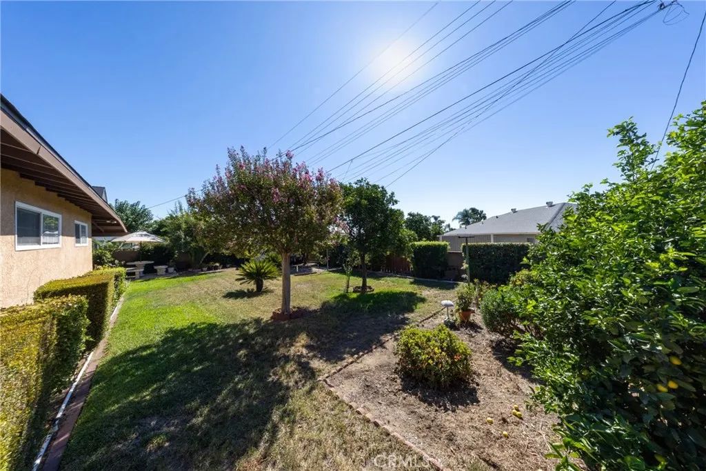 824 E I Street