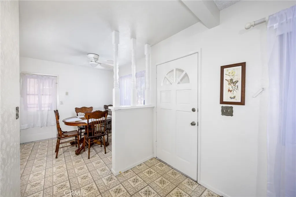 824 E I Street