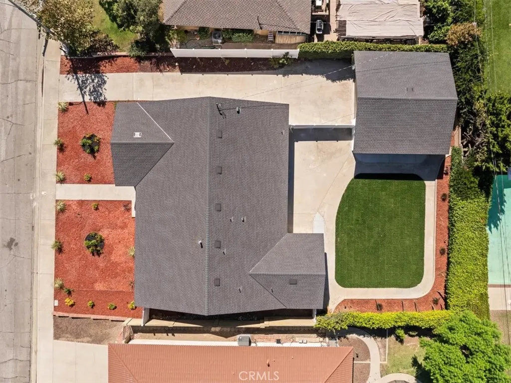 525 Fountain Springs