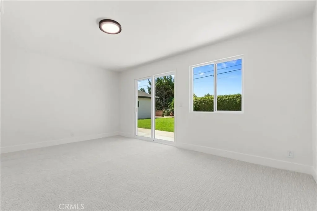 525 Fountain Springs