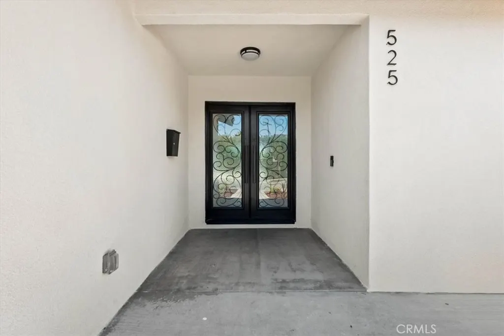 525 Fountain Springs