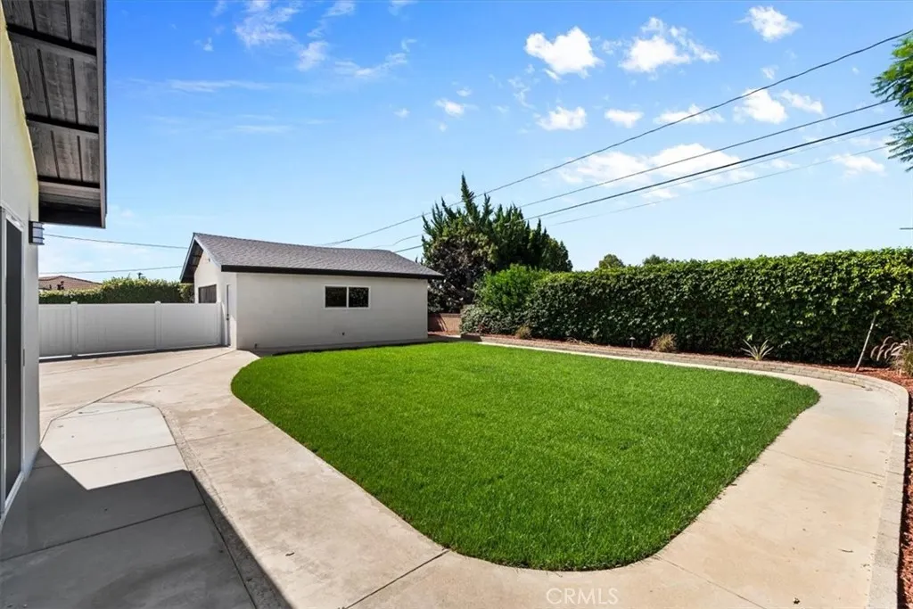 525 Fountain Springs