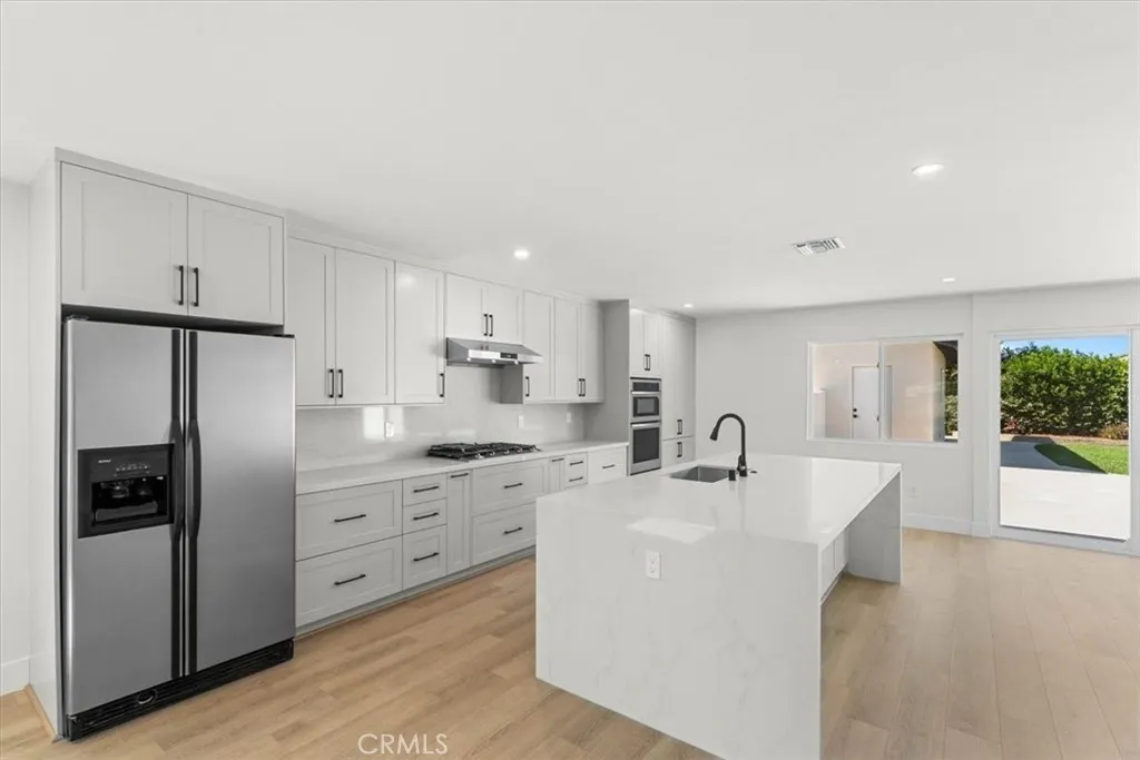 525 Fountain Springs