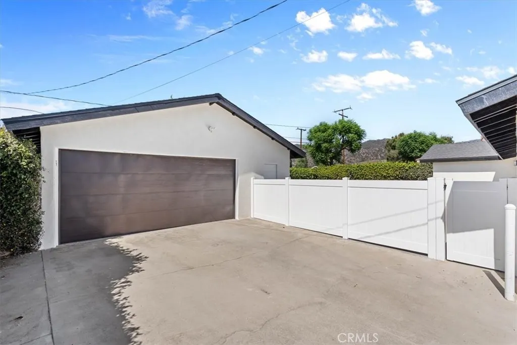525 Fountain Springs