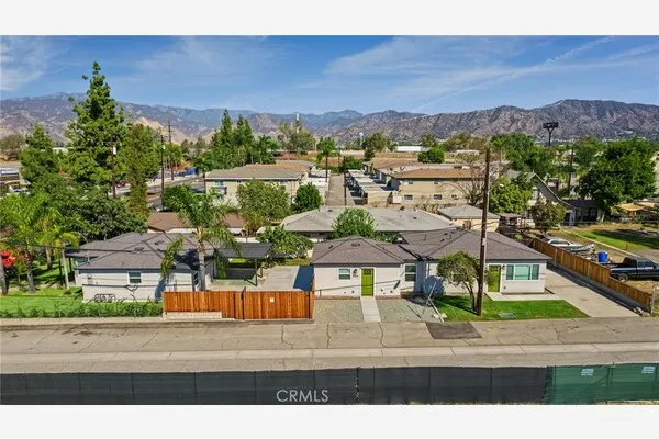 232 S Azusa