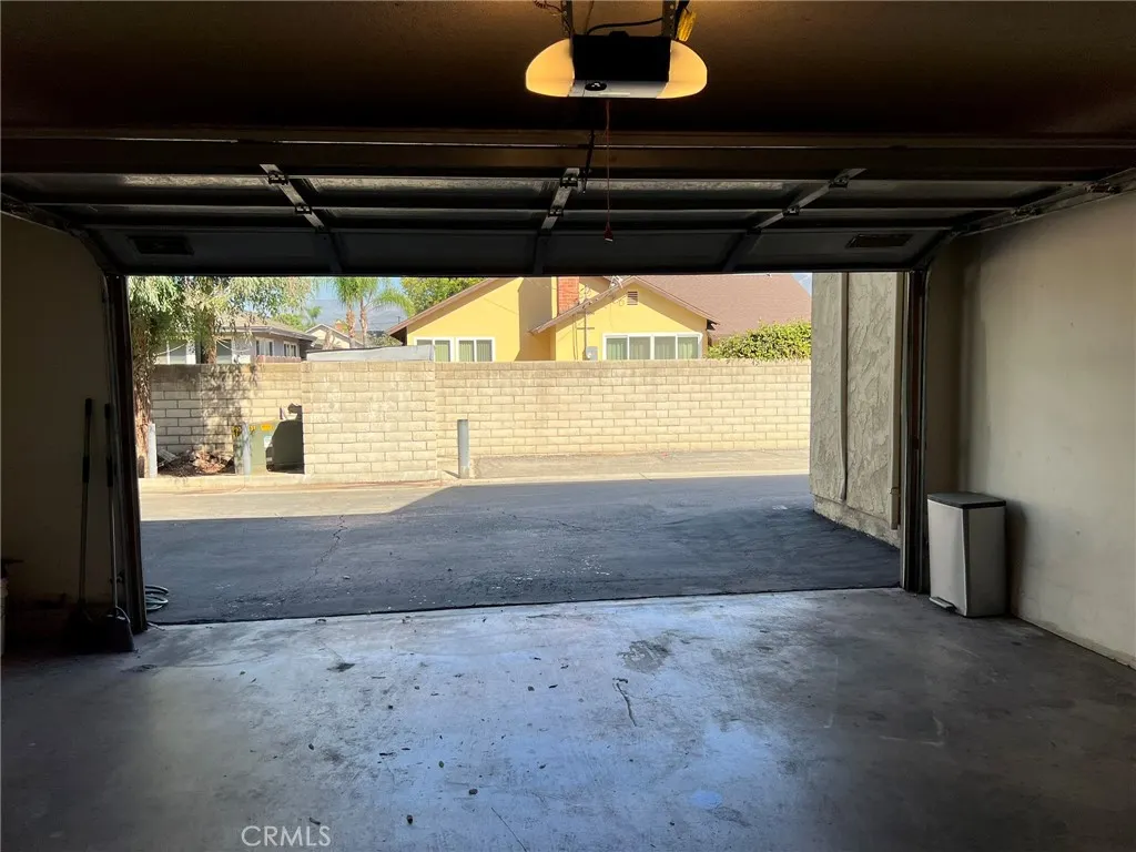 181 W La Verne Avenue #11