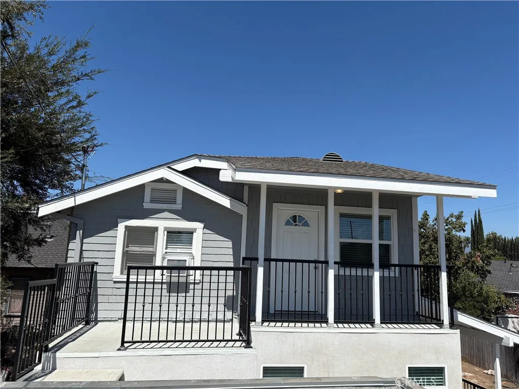 1155 N Campus Avenue