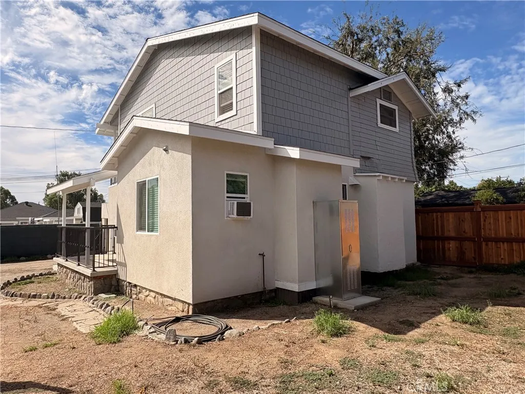 1155 N Campus Avenue