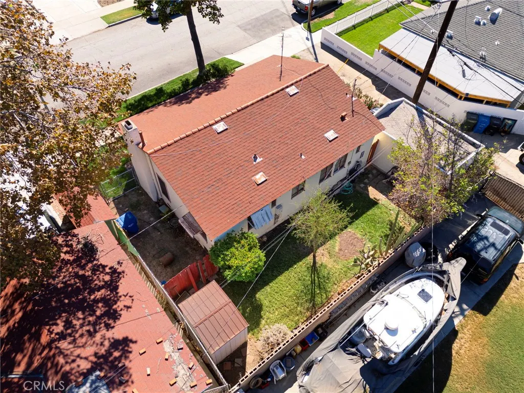 1565 N Palomares