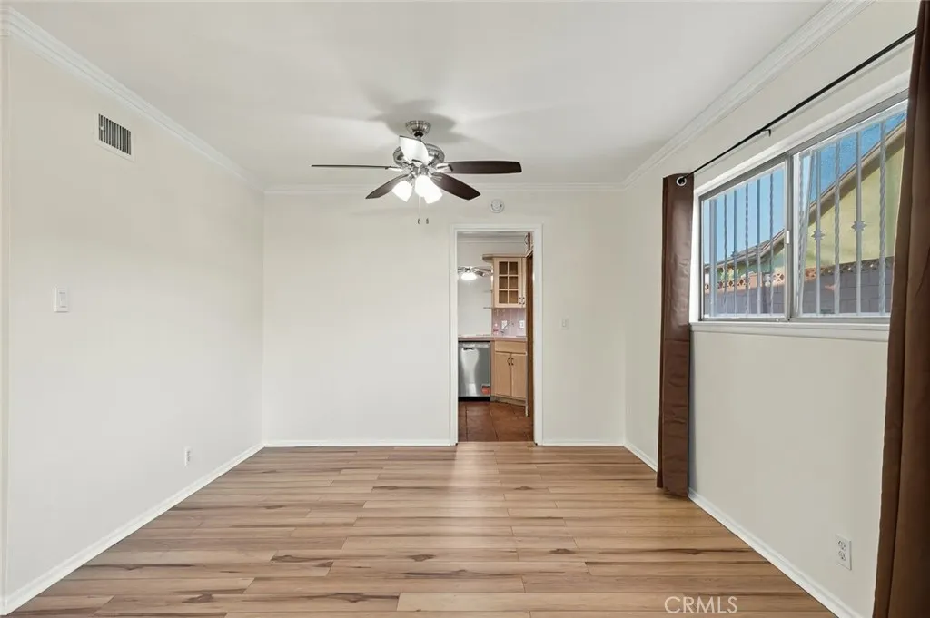 1951 S Shadydale