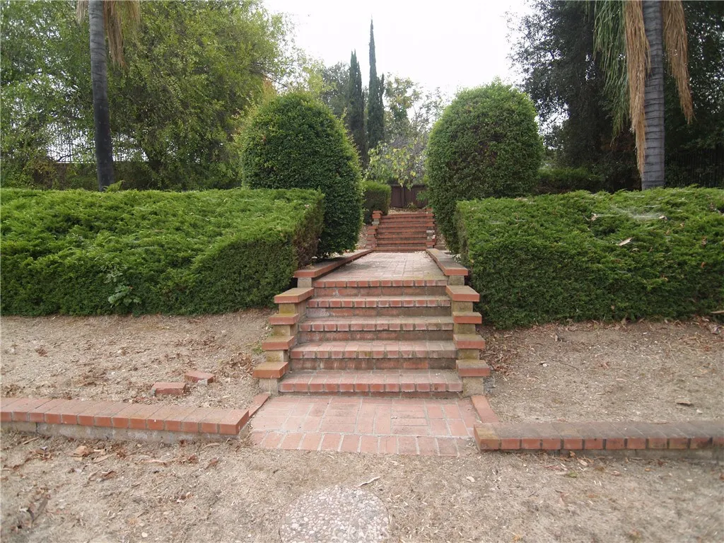 110 Horseshoe Circle