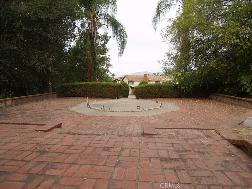 110 Horseshoe Circle