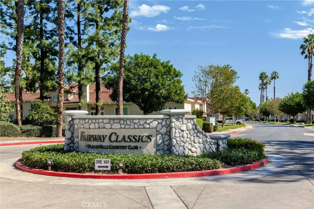 1574 Upland Hills Drive N