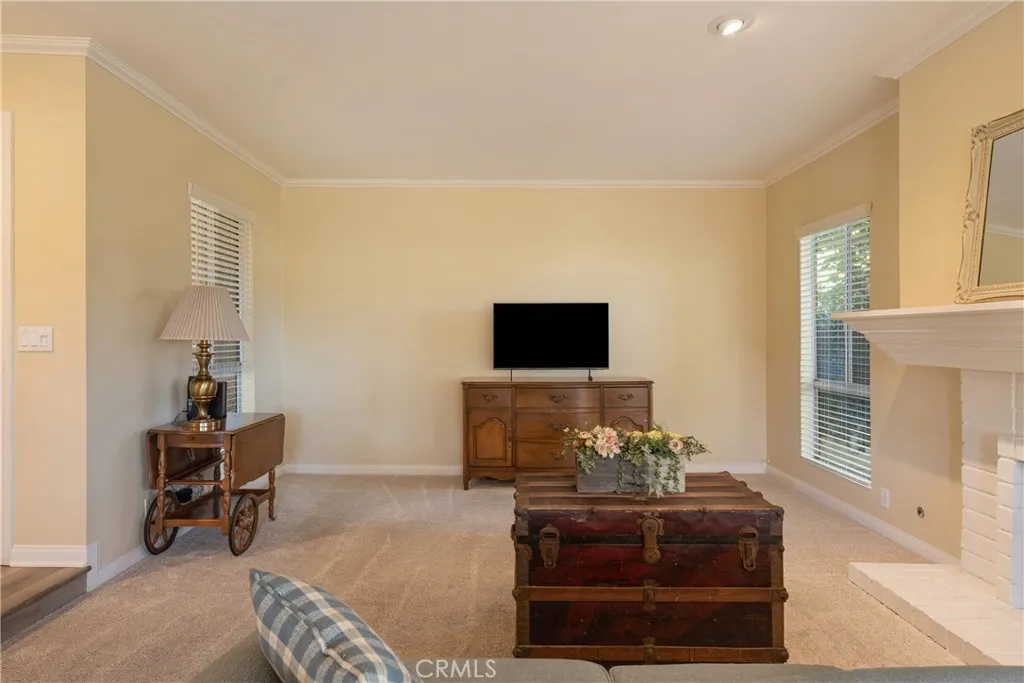 110 Oak Forest Circle
