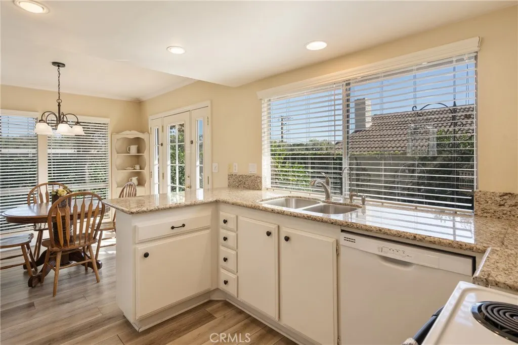 110 Oak Forest Circle