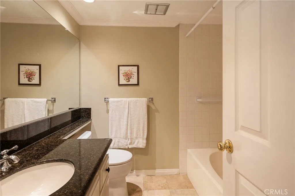 110 Oak Forest Circle