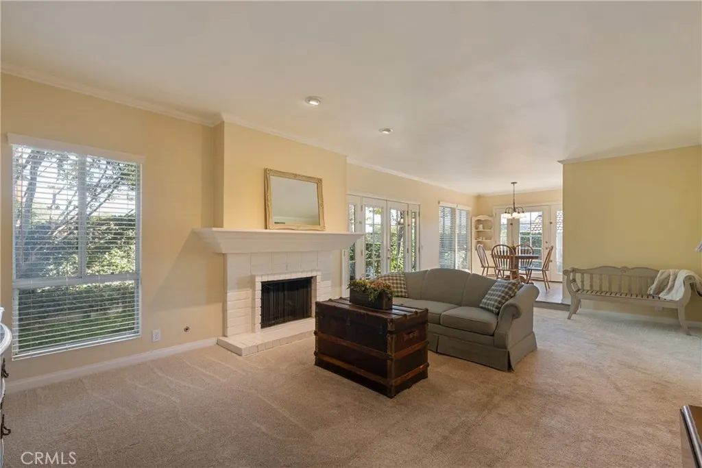 110 Oak Forest Circle