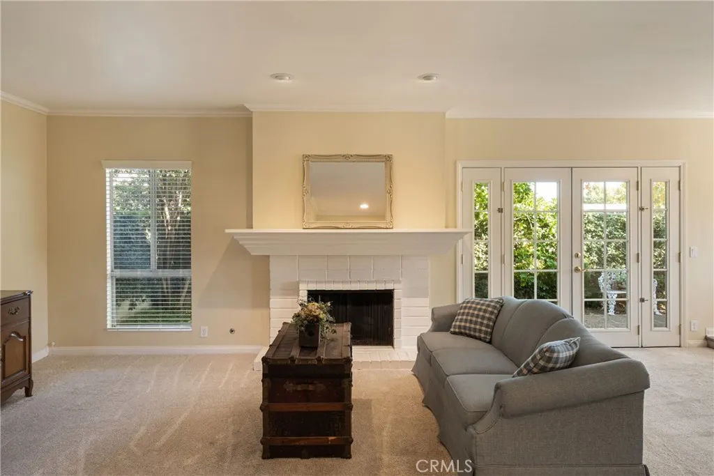 110 Oak Forest Circle