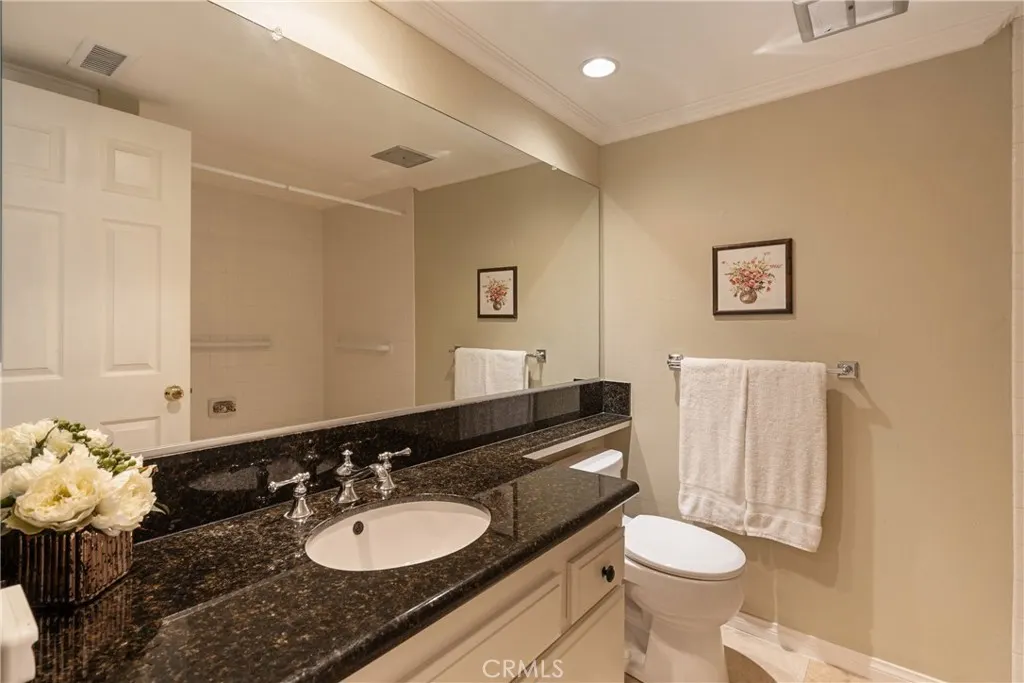 110 Oak Forest Circle