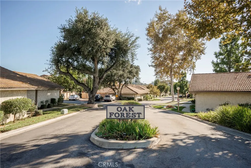 110 Oak Forest Circle