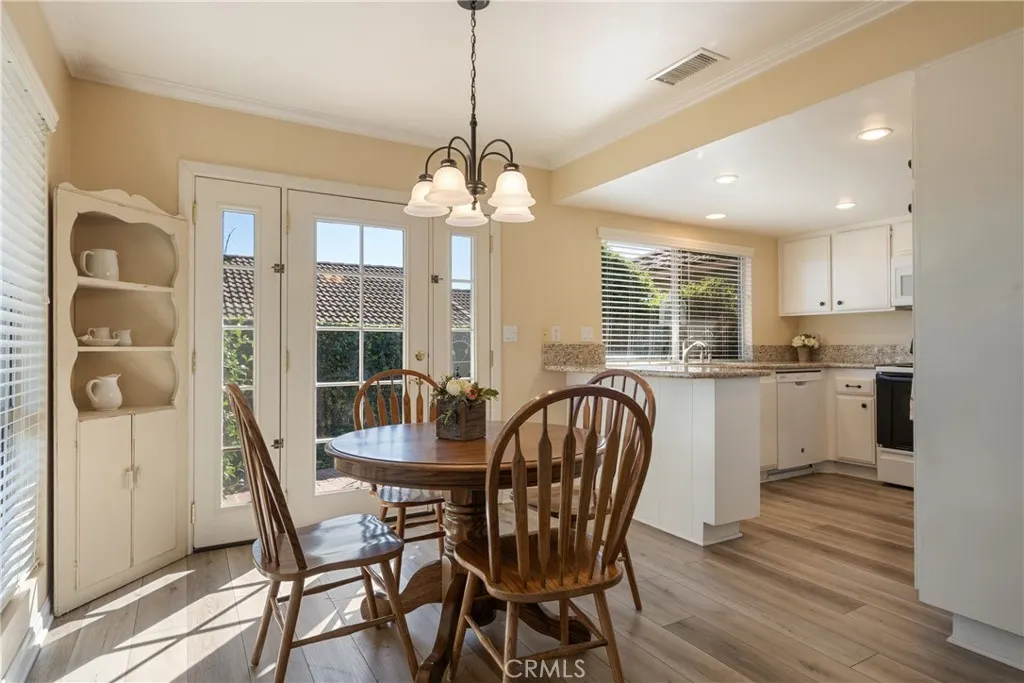 110 Oak Forest Circle