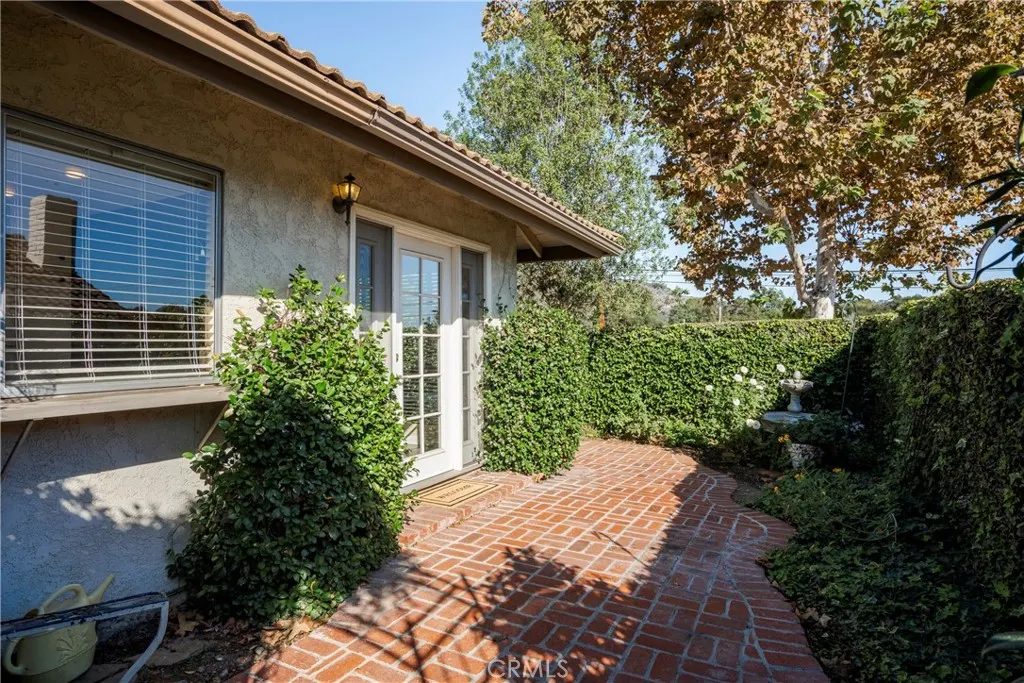 110 Oak Forest Circle