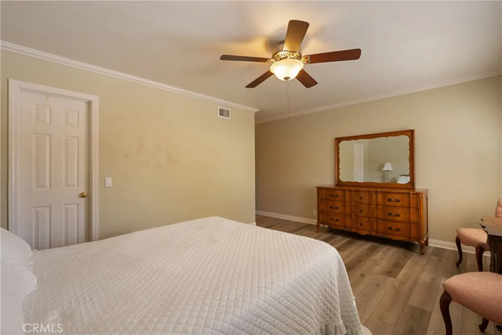 110 Oak Forest Circle