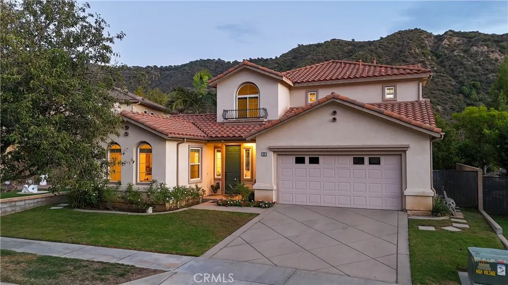 22 Moonridge Court