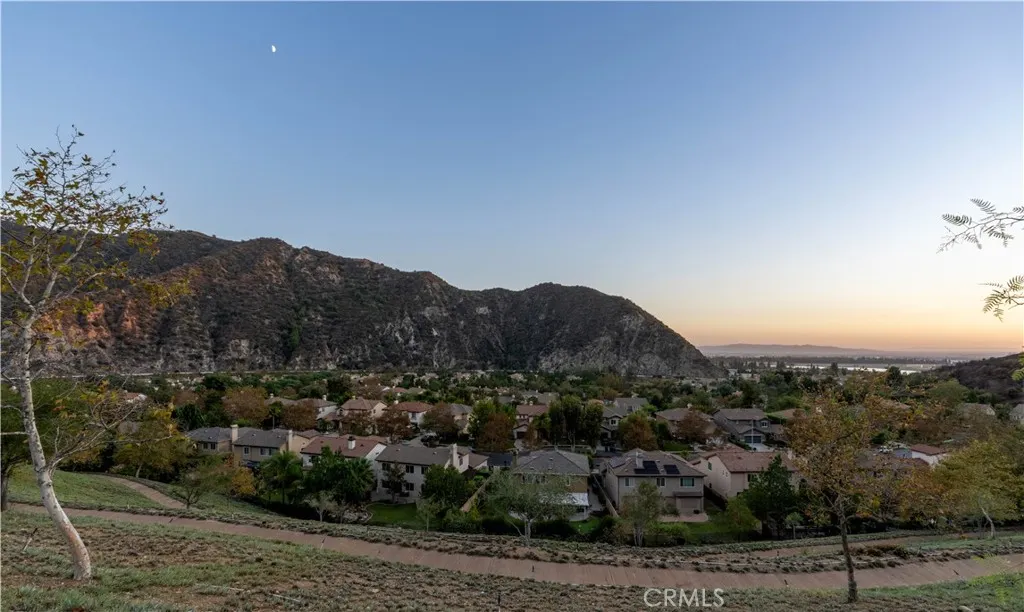 22 Moonridge Court