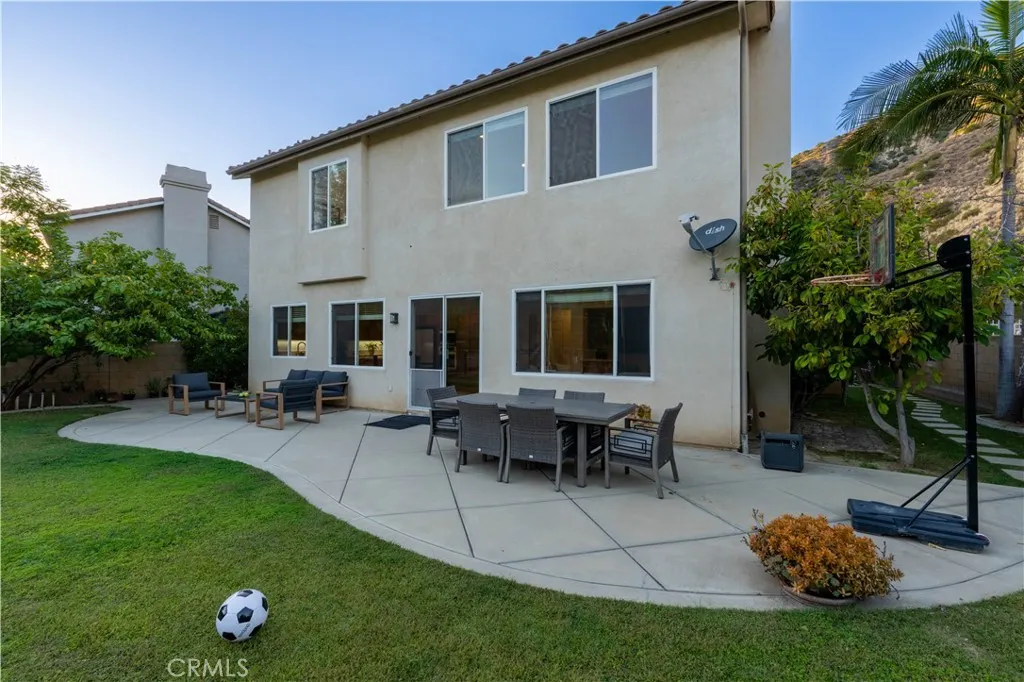 22 Moonridge Court